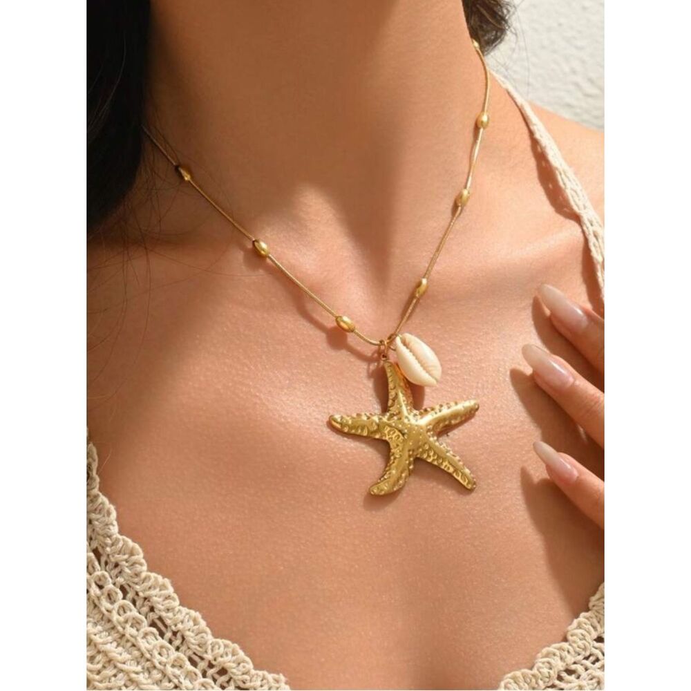 Gold Starfish Pendant Necklace with Shell Charm R 387